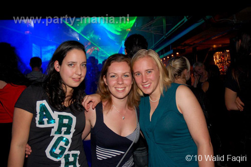 101008_017_mutesounds_partymania