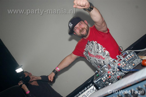 101008_030_mutesounds_partymania