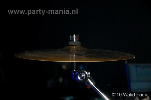 101008_031_mutesounds_partymania