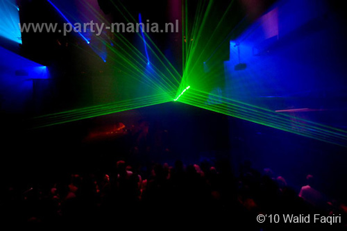 101008_048_mutesounds_partymania