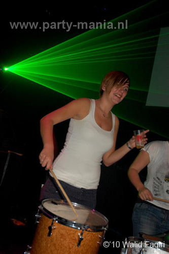 101008_058_mutesounds_partymania