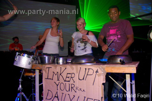 101008_059_mutesounds_partymania