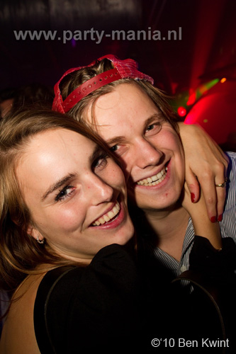 101008_072_westwood_partymania