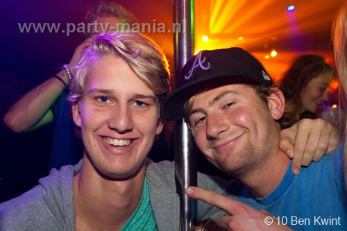101008_092_westwood_partymania