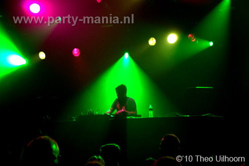 101022_028_dr_lektroluv_partymania