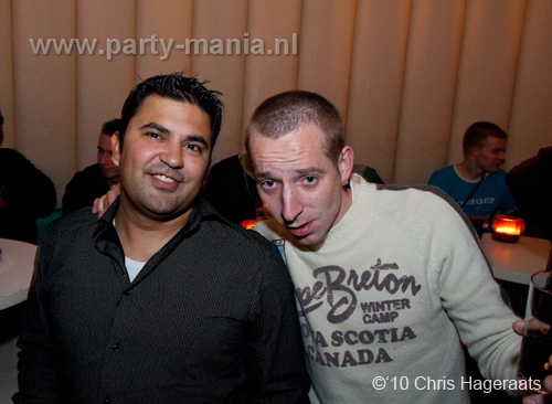 101106_001_nooit_meer_naar_huis_partymania