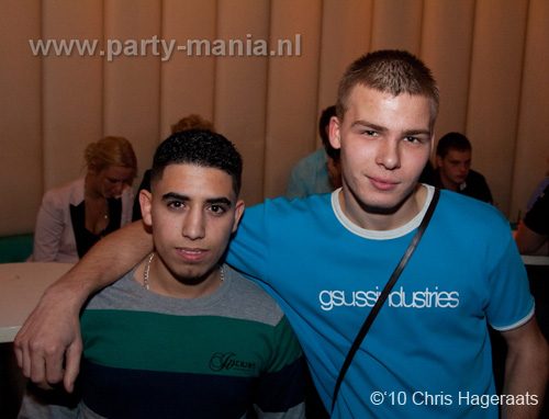 101106_003_nooit_meer_naar_huis_partymania