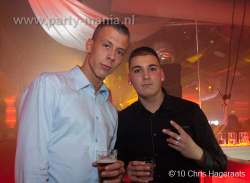 101106_028_nooit_meer_naar_huis_partymania