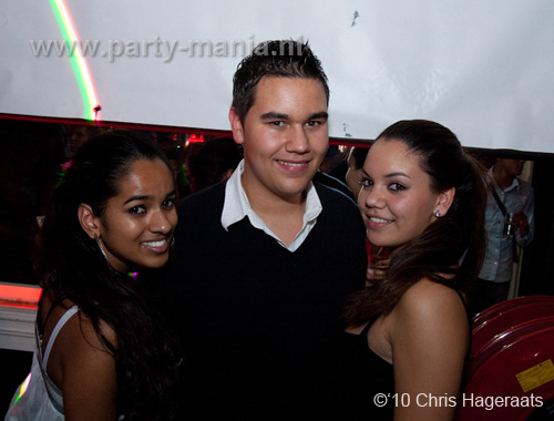 101106_058_nooit_meer_naar_huis_partymania