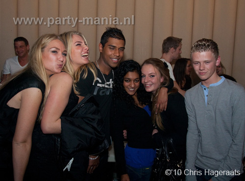 101106_071_nooit_meer_naar_huis_partymania