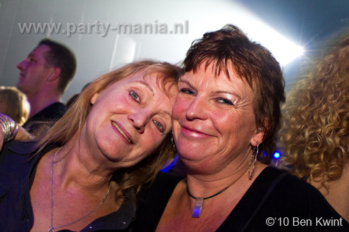 101106_054_warrenfellow_vs_remy_partymania