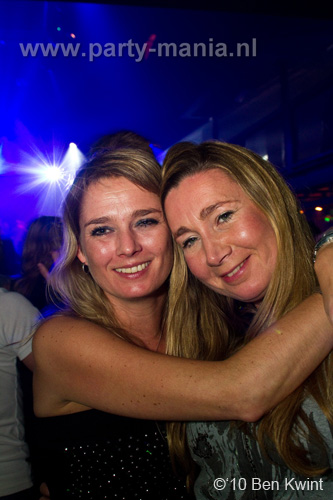 101106_086_warrenfellow_vs_remy_partymania
