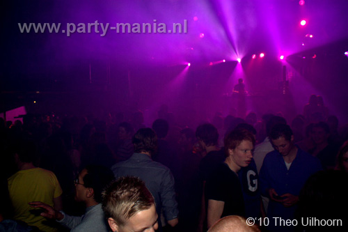 101113_013_los_partymania