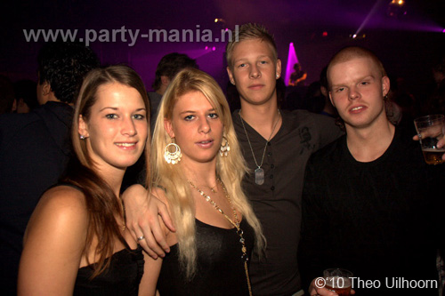 101113_014_los_partymania