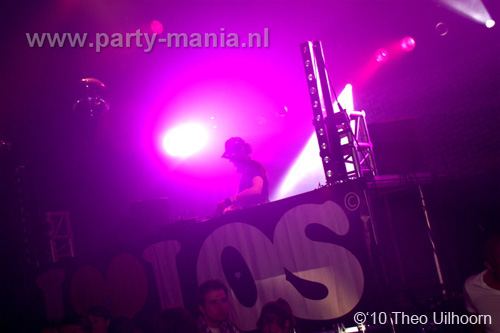 101113_015_los_partymania