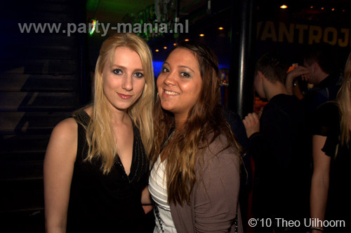 101113_017_los_partymania