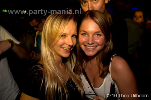 101113_038_los_partymania