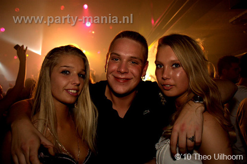 101113_043_los_partymania