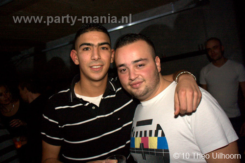 101113_045_los_partymania