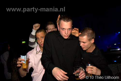 101113_051_los_partymania