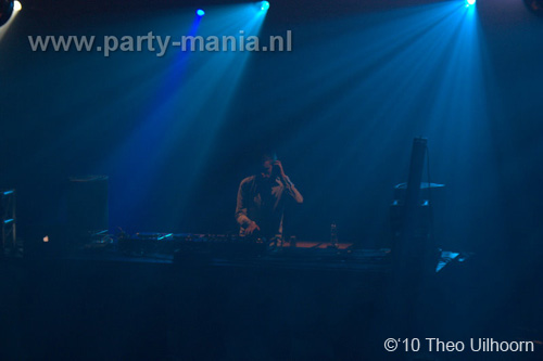 101113_095_los_partymania