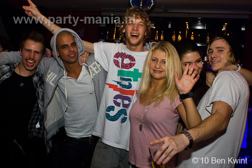 101126_013_go_partymania