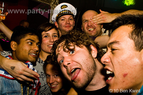 101126_050_go_partymania