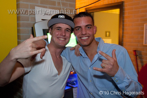 101204_041_pump_up_the_base_partymania
