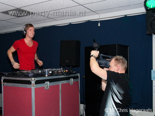 101204_068_pump_up_the_base_partymania