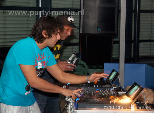 101204_097_pump_up_the_base_partymania