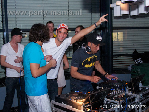 101204_098_pump_up_the_base_partymania