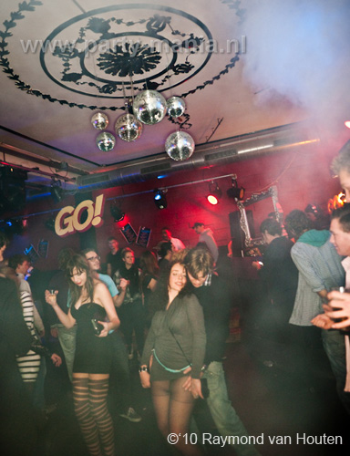 101210_048_go_partymania