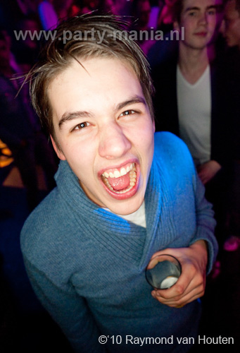 101210_061_go_partymania