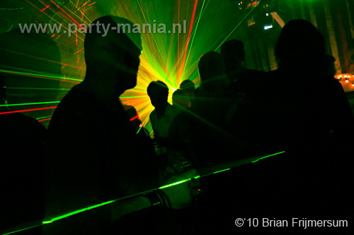 101217_045_touch_partymania