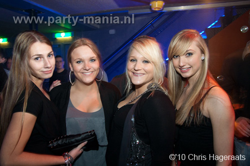 101224_008_los_partymania