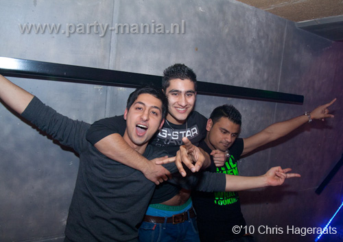 101224_027_los_partymania