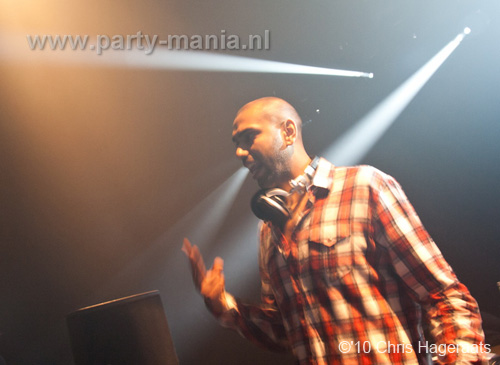 101224_032_los_partymania