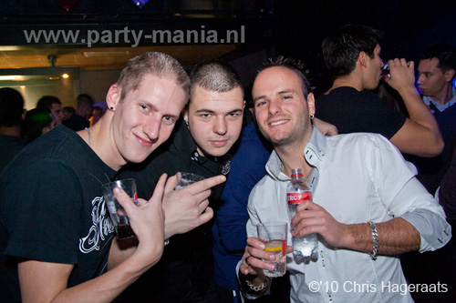 101224_045_los_partymania