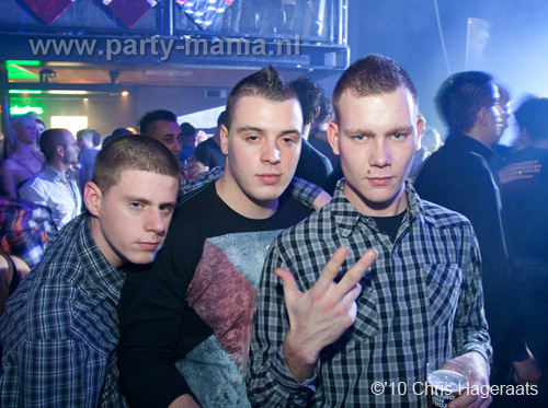 101224_084_los_partymania