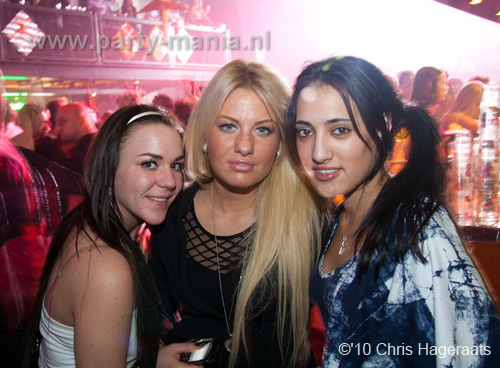 101224_111_los_partymania