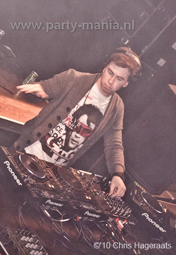 101224_119_los_partymania