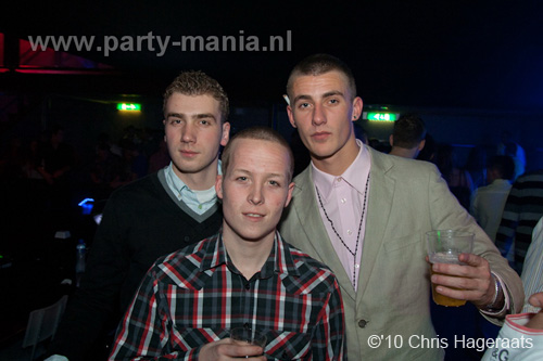 101224_122_los_partymania