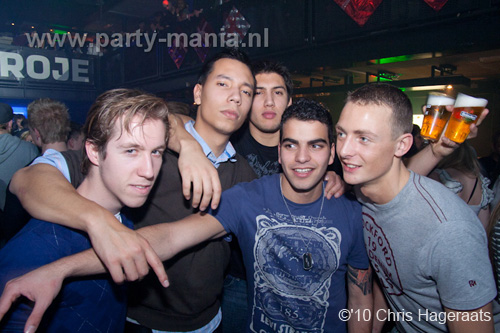 101224_142_los_partymania