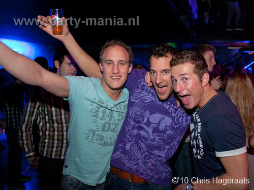 101224_202_los_partymania