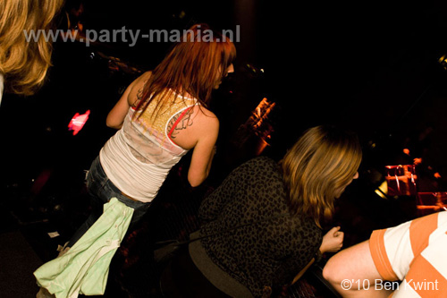 101215_031_housequake_partymania