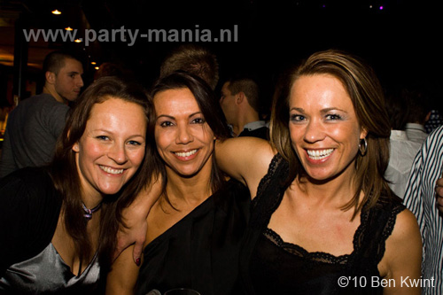 101215_040_housequake_partymania