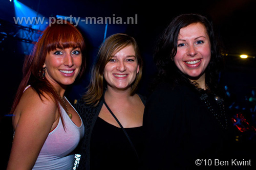 101215_053_housequake_partymania