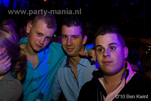 101215_059_housequake_partymania