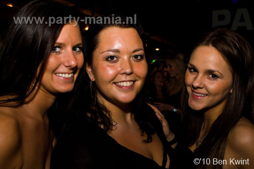 101215_060_housequake_partymania