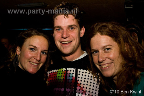101215_061_housequake_partymania